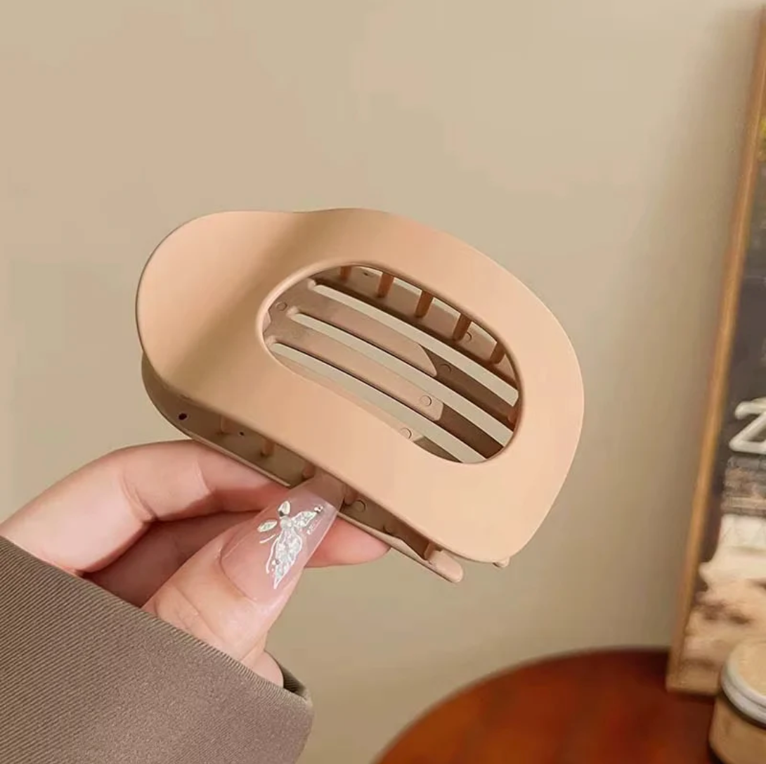 Clipia : Attachez vos cheveux avec élégance !