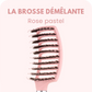 LA BROSSE DÉMÊLANTE ANTI-CASSE - ORANGE — ROSE PASTEL