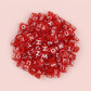 Perles cubes lettres rouges